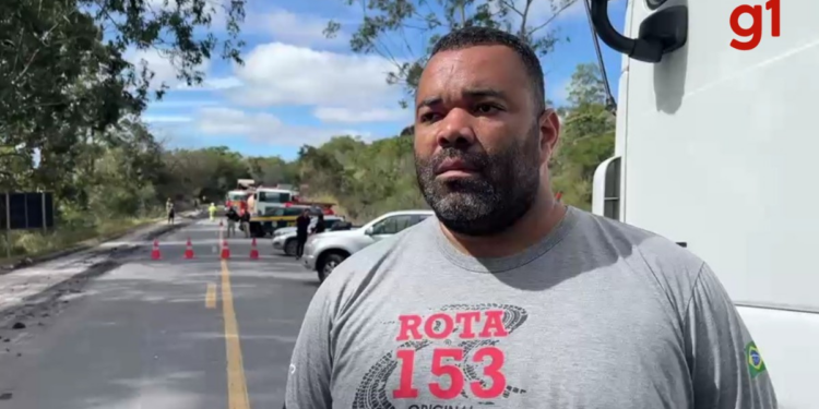 'Desespero de escutar os gritos sem poder fazer nada', diz caminhoneiro que ajudou vítimas na BR-251
