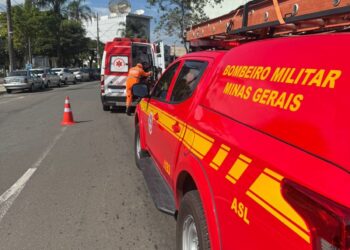 Jovem fica gravemente ferido ao ser atropelado por trem em Juiz de Fora