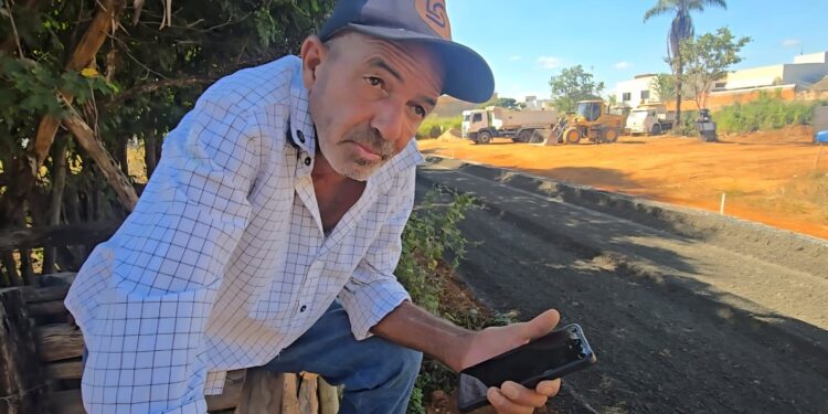Prefeitura realiza pavimentação em diversos bairros de Montes Claros