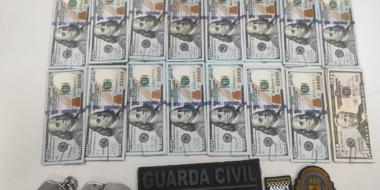 Homem foragido por estupro de vulnerável é preso após furto de bolsa com 16 mil dólares em BH