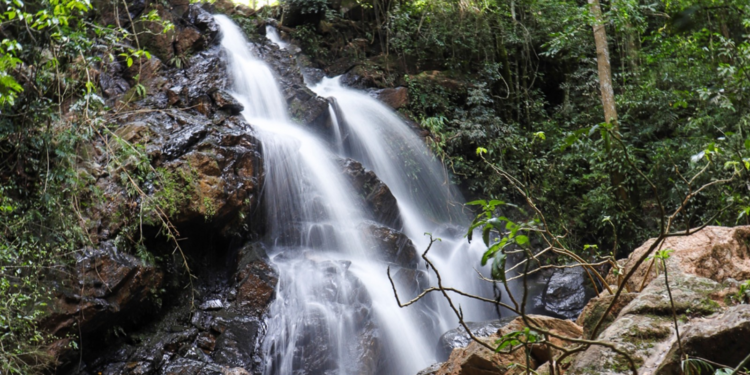 Cachoeiras, fazendas e montanhas: o lado rural de Juruaia